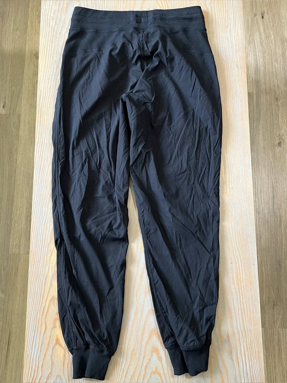 Lululemon dance studio mid rise jogger pant in black size 6